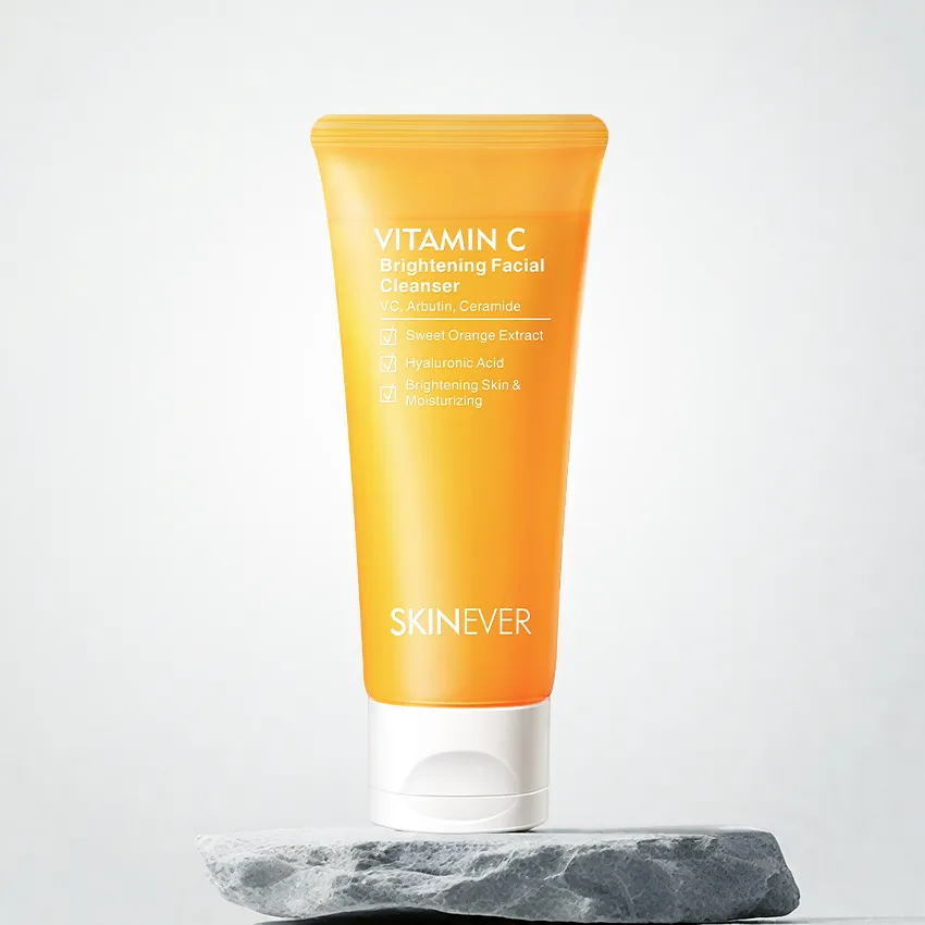 Skinever VITAMIN C WHITENING Facial Cleanser 80ml