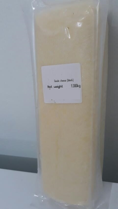 GOUDA CHEESE 2kg blocks (About)