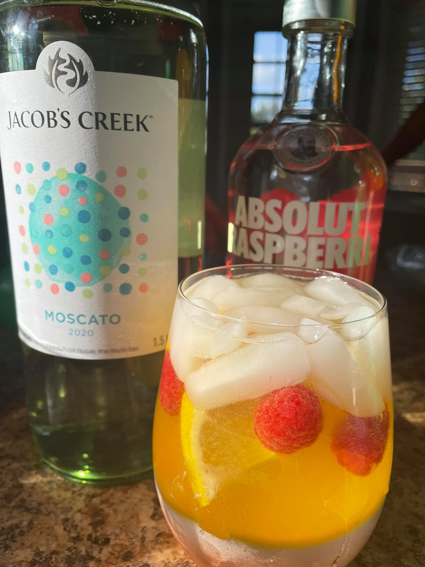 JACOB'S CREEK MOSCATO DOTS WHITE 750 ml