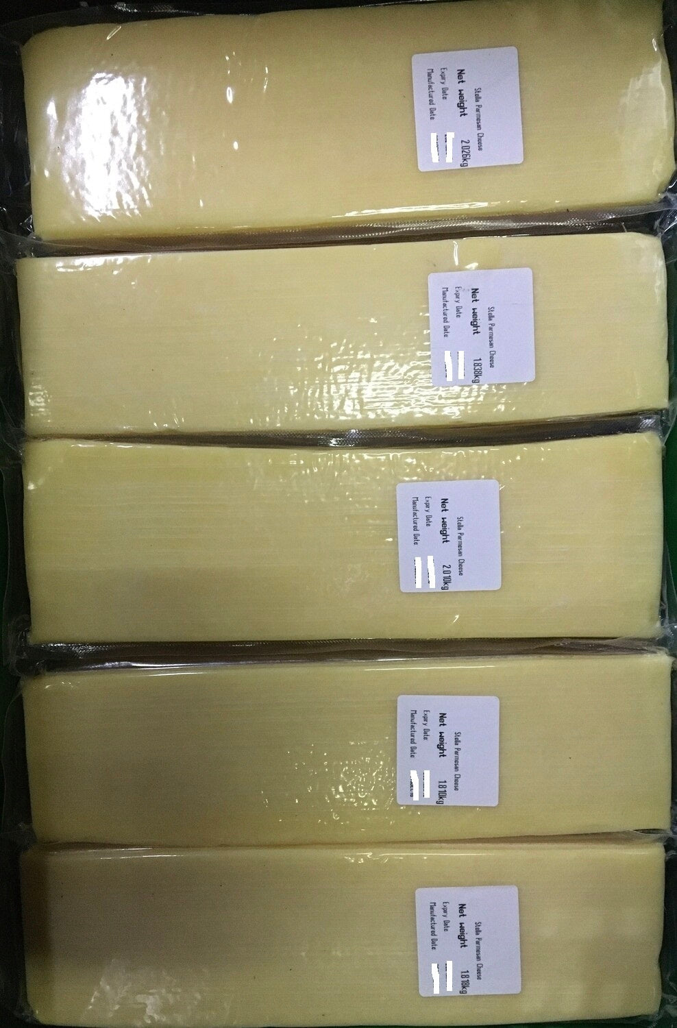 Stella PARMESAN CHEESE 2kg blocks (About)