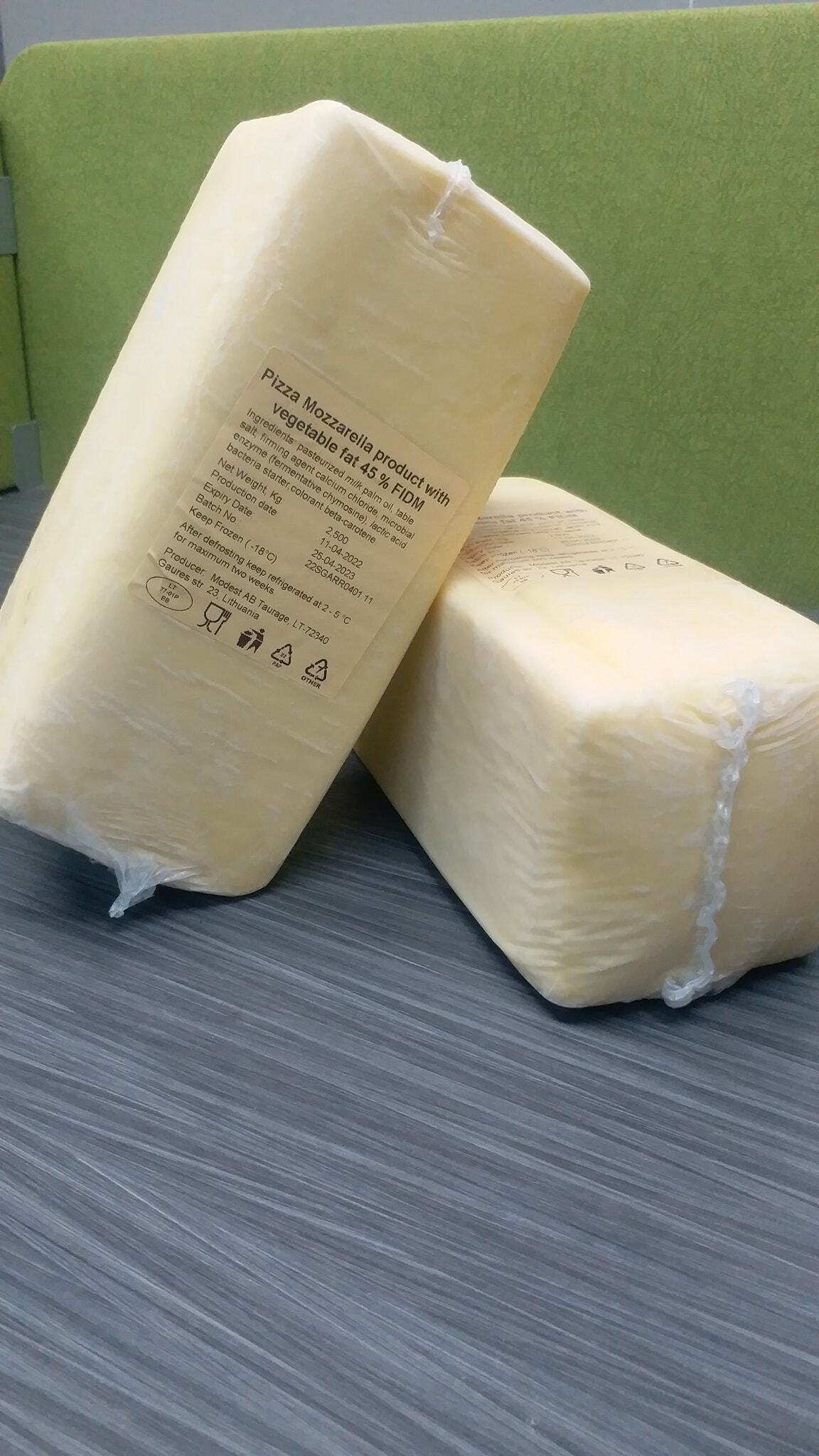 Vilvi YELLOW MOZZARELLA Cheese 2.5kg